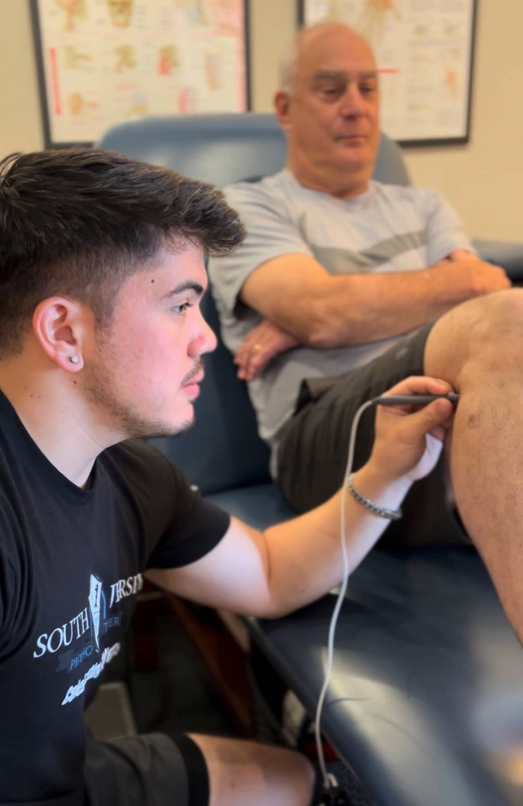 Stimpod NMS460 nerve stimulation treatment on the knee at South Jersey Physical Therapy